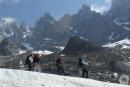 Premières gammes de cramponnages « dix pointes » : trouver son équilibre sur les crampons, dans des pentes de plus en plus fortes Premières gammes de cramponnages « dix pointes » : trouver son équilibre sur les crampons, dans des pentes de plus en plus fortes